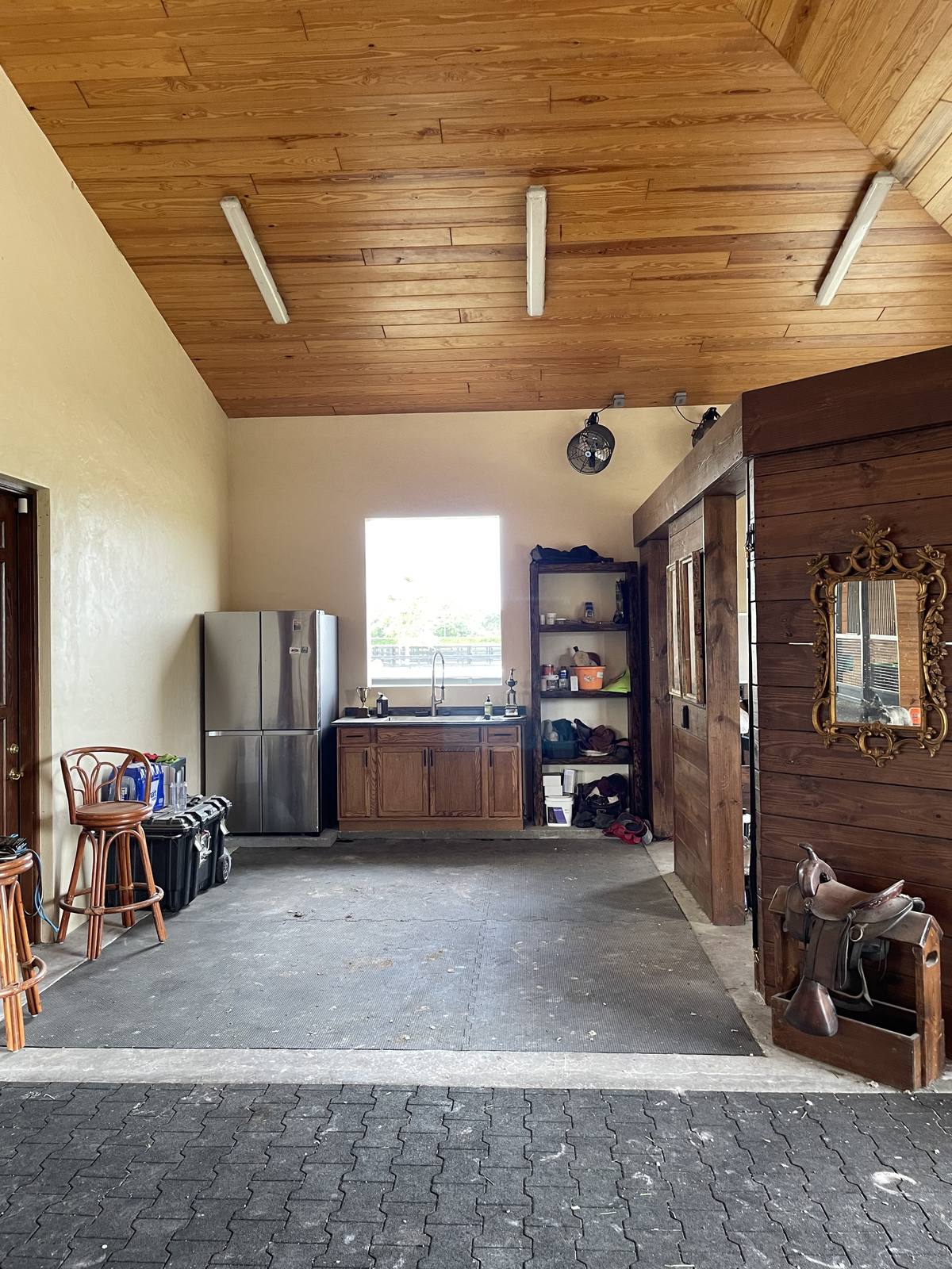 The barn lounge and kitchen