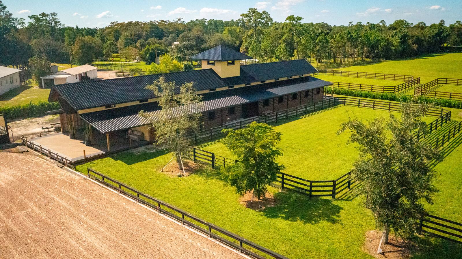 Aerial view of the Seasons West barn and paddocks
